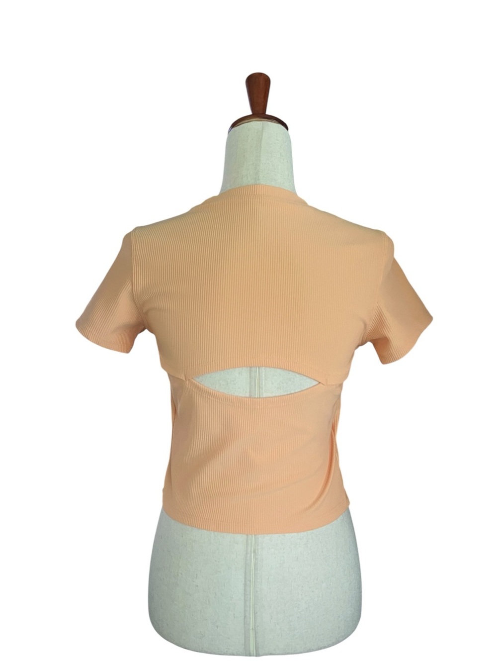Move Theology Ribbed Top With Built In Bra - Picture 11 of 12